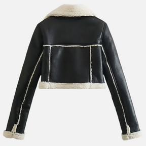 Jaqueta Cropped Pelúcia Amelia- Petta