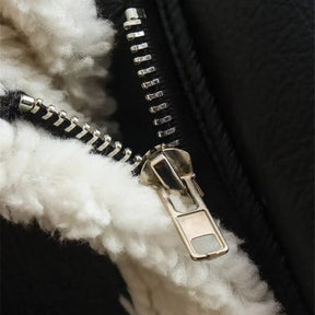Jaqueta Cropped Pelúcia Amelia- Petta